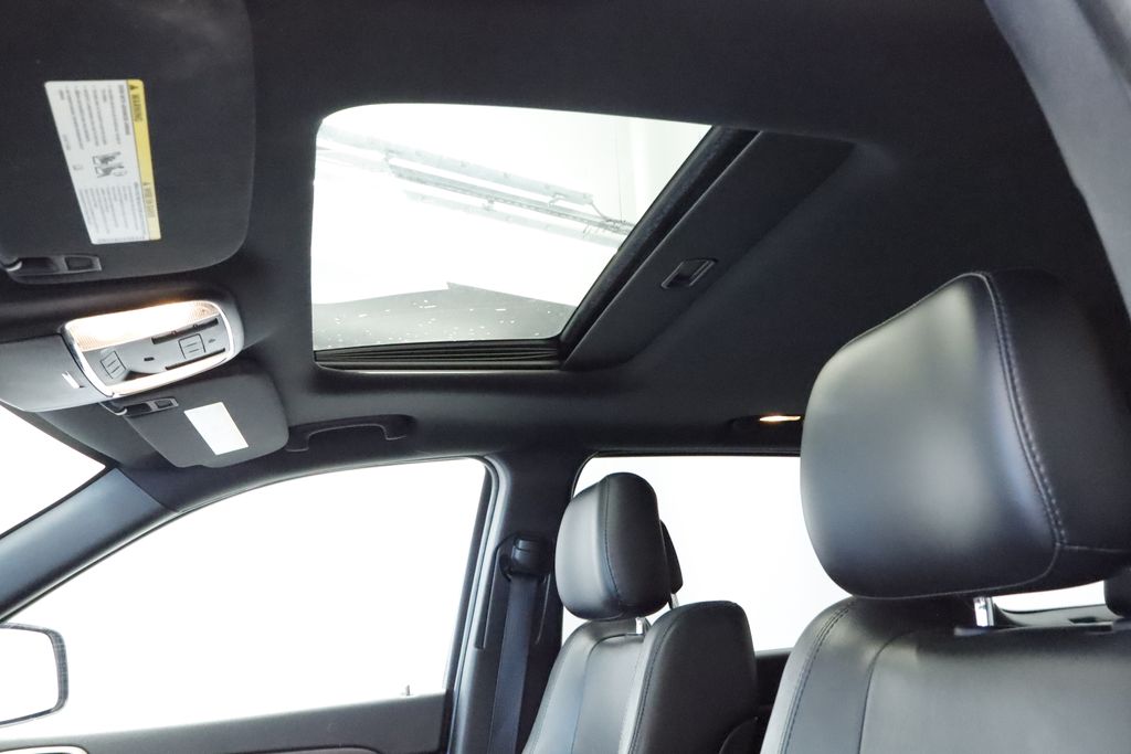 Thumbnail: 2015 Jeep Grand Cherokee - 34
