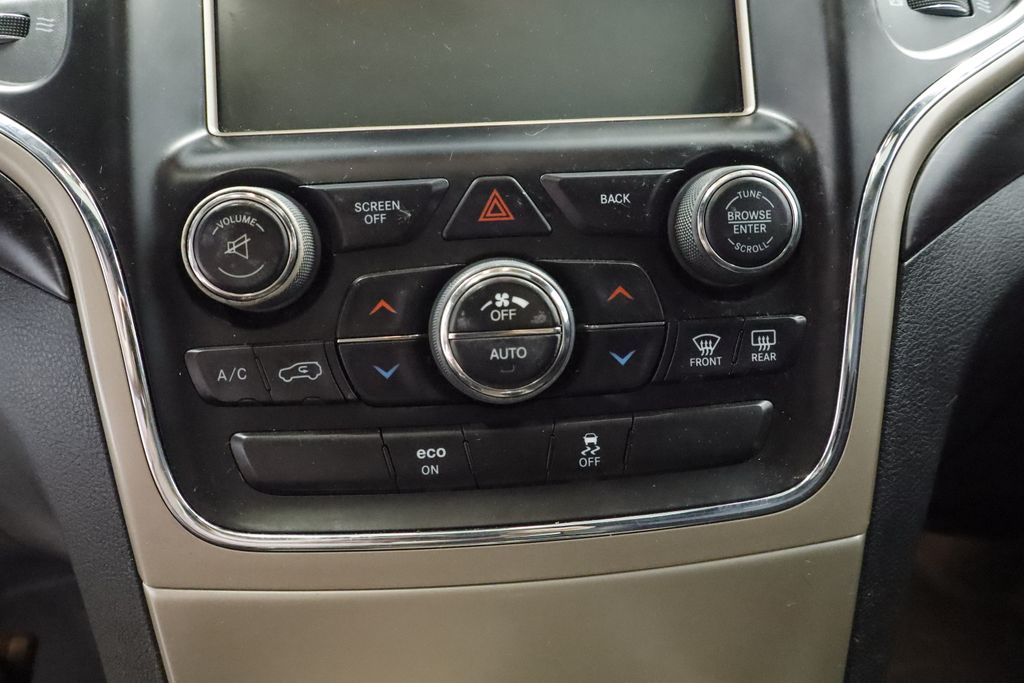 Thumbnail: 2015 Jeep Grand Cherokee - 32