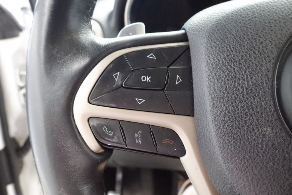 Thumbnail: 2015 Jeep Grand Cherokee - 29