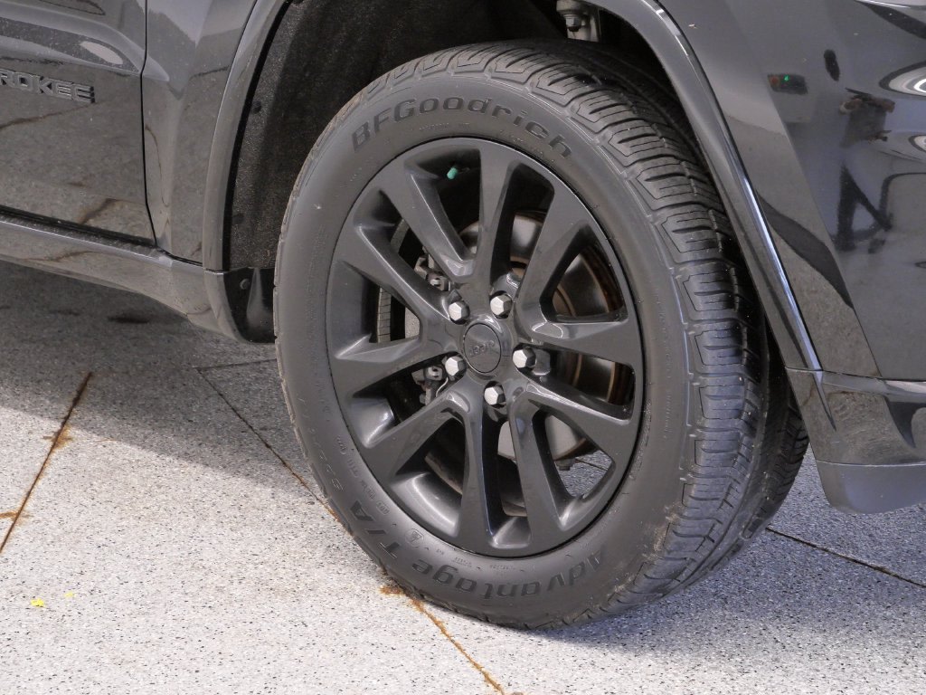 Thumbnail: 2018 Jeep Grand Cherokee - 5