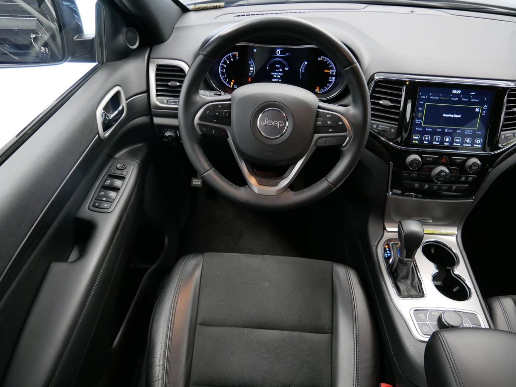 Thumbnail: 2022 Jeep Grand Cherokee - 8