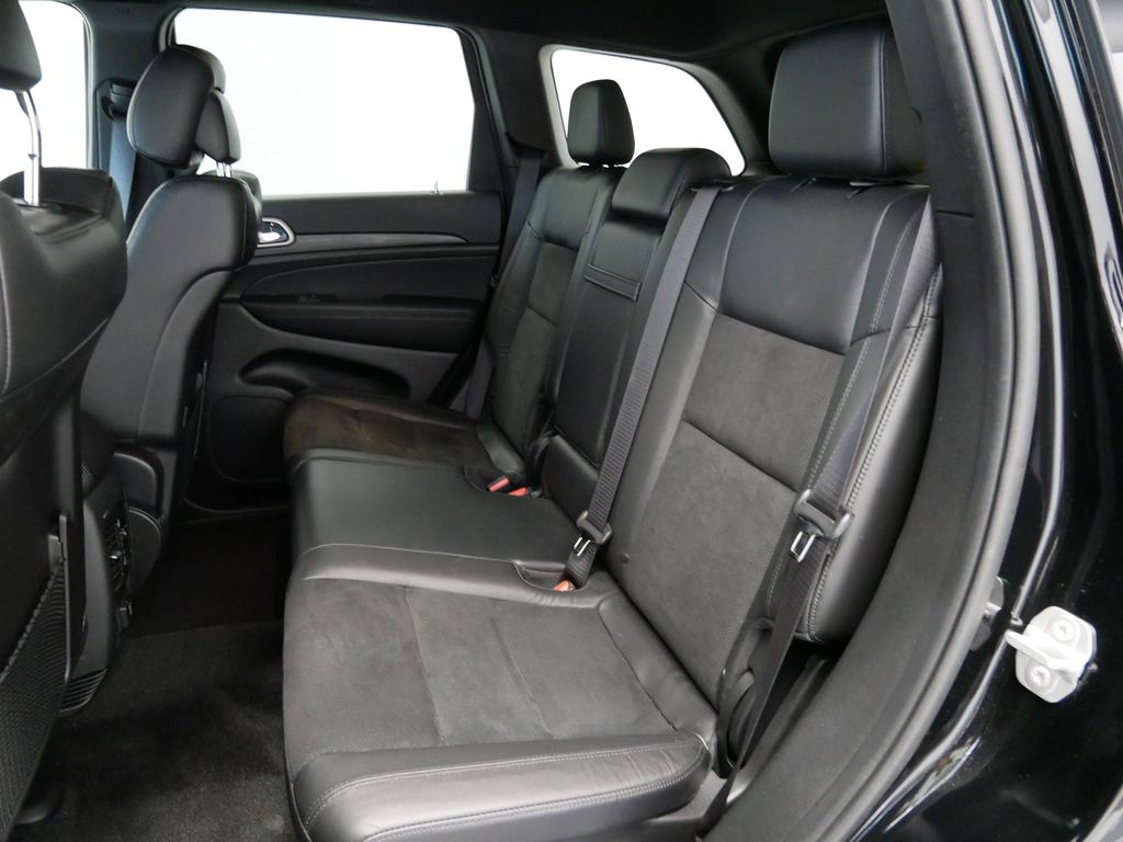 Thumbnail: 2022 Jeep Grand Cherokee - 21