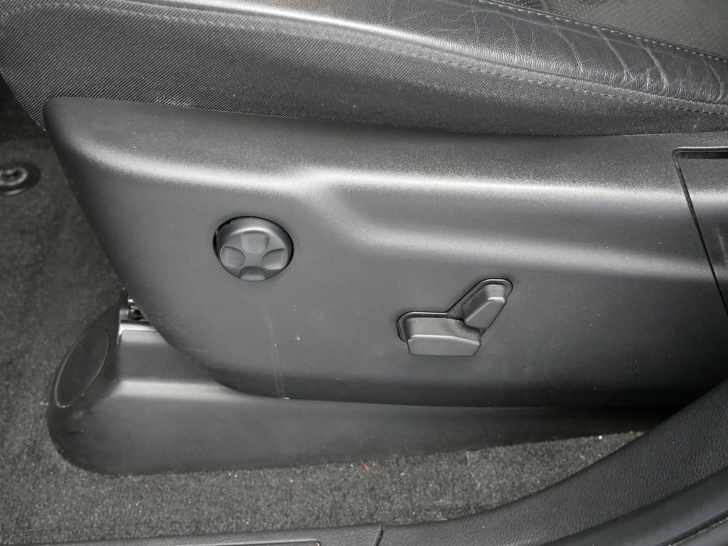 Thumbnail: 2022 Jeep Grand Cherokee - 19