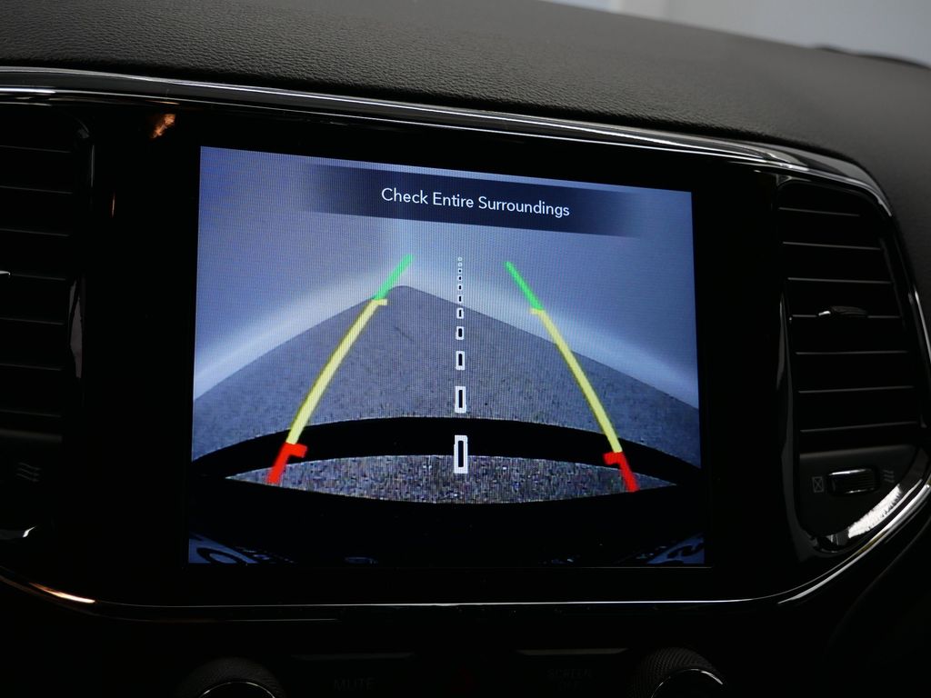 Thumbnail: 2022 Jeep Grand Cherokee - 36