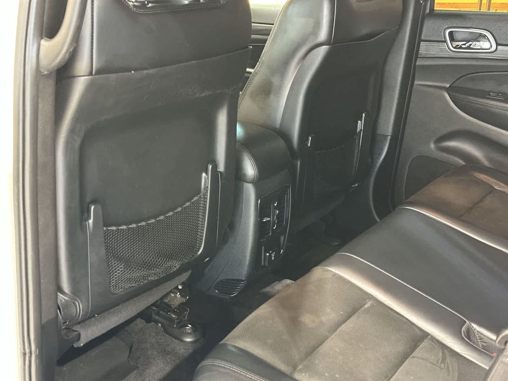 Thumbnail: 2019 Jeep Grand Cherokee - 13