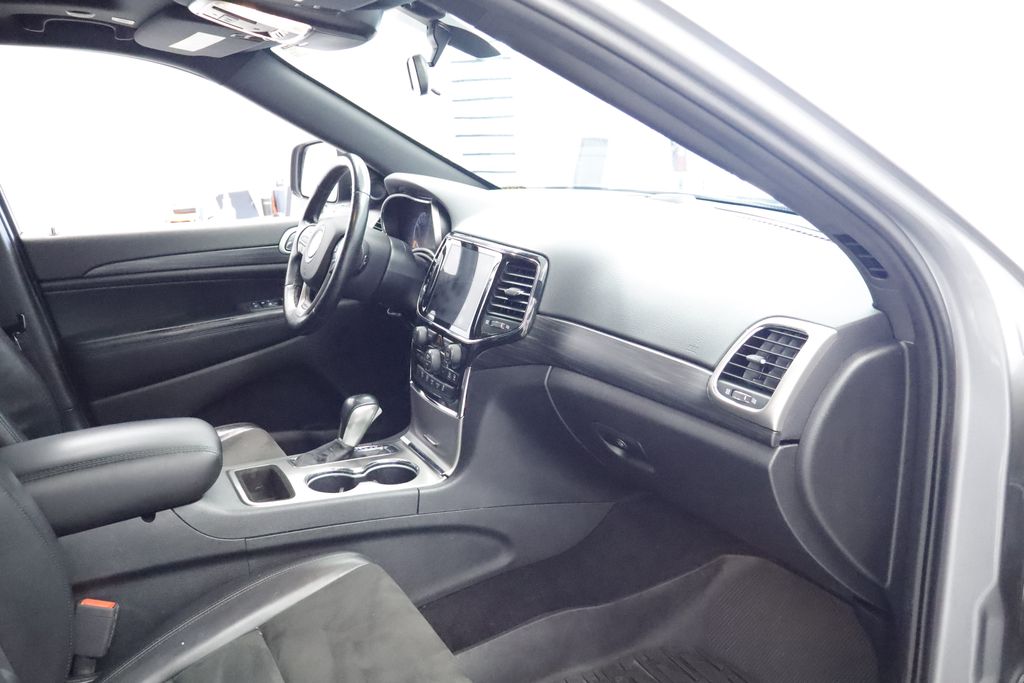 Thumbnail: 2021 Jeep Grand Cherokee - 13