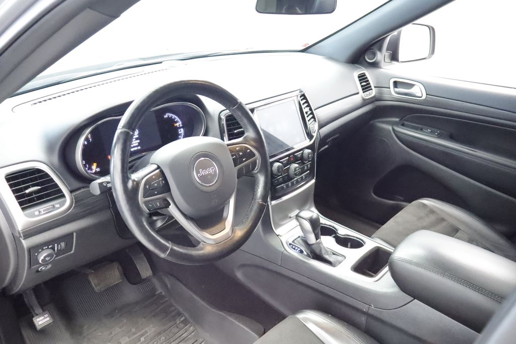 Thumbnail: 2021 Jeep Grand Cherokee - 21