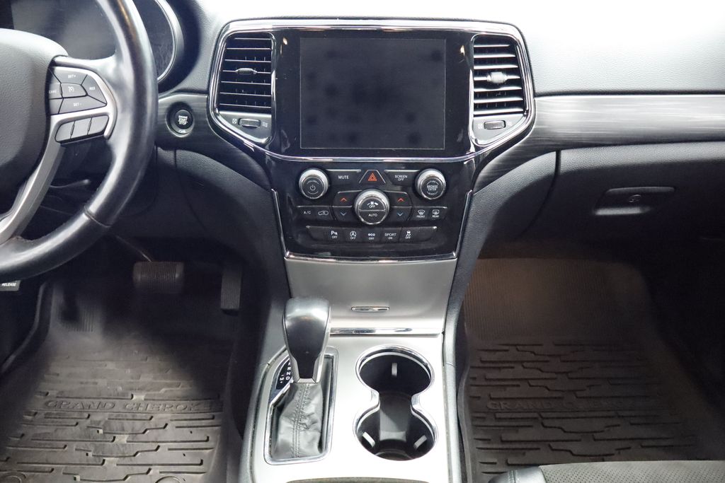 Thumbnail: 2021 Jeep Grand Cherokee - 12