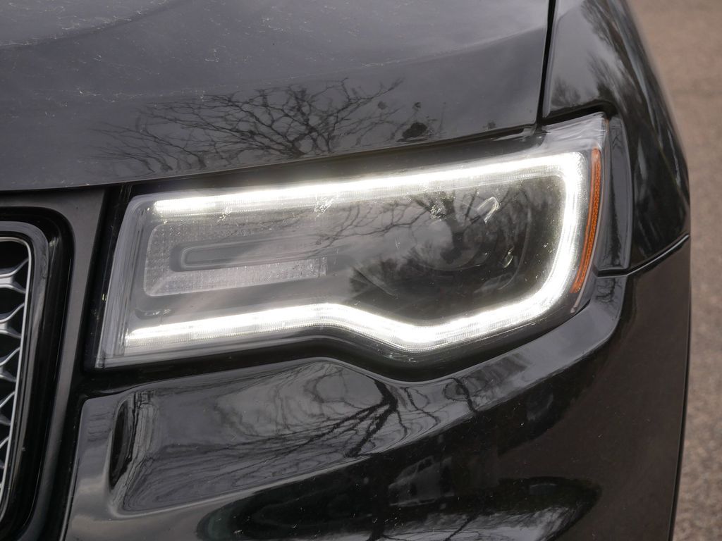 Thumbnail: 2021 Jeep Grand Cherokee - 19