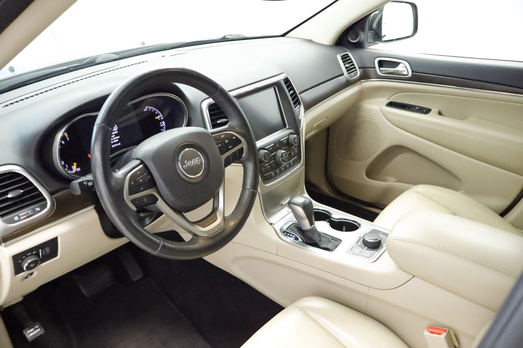 Thumbnail: 2018 Jeep Grand Cherokee - 25