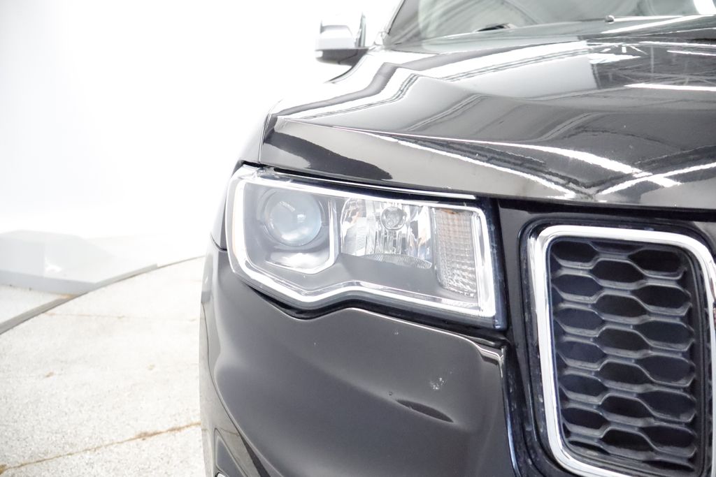 Thumbnail: 2018 Jeep Grand Cherokee - 21