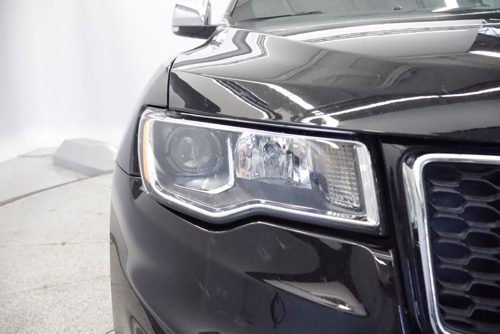 Thumbnail: 2021 Jeep Grand Cherokee - 17