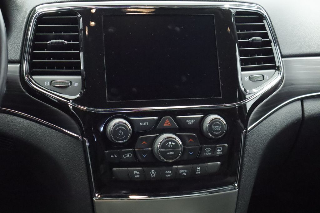 Thumbnail: 2021 Jeep Grand Cherokee - 13