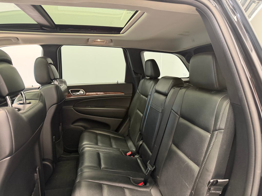 Thumbnail: 2012 Jeep Grand Cherokee - 20
