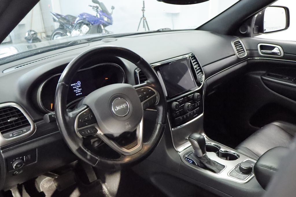 Thumbnail: 2020 Jeep Grand Cherokee - 10