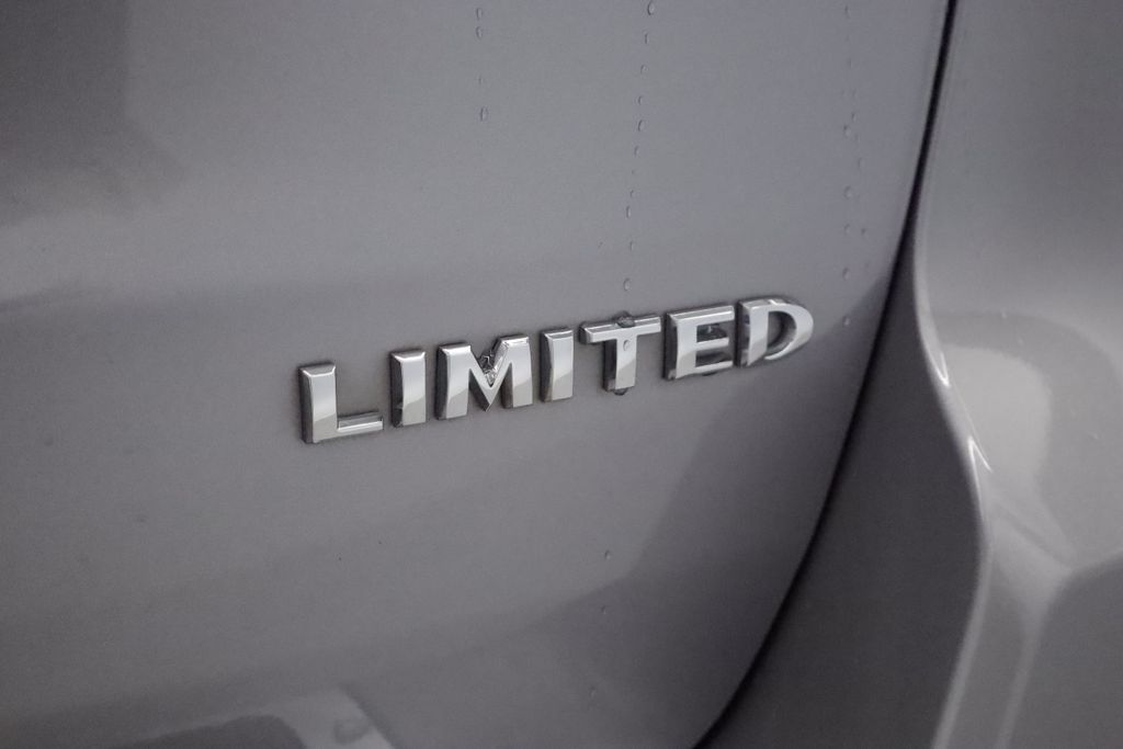 Thumbnail: 2020 Jeep Grand Cherokee - 21
