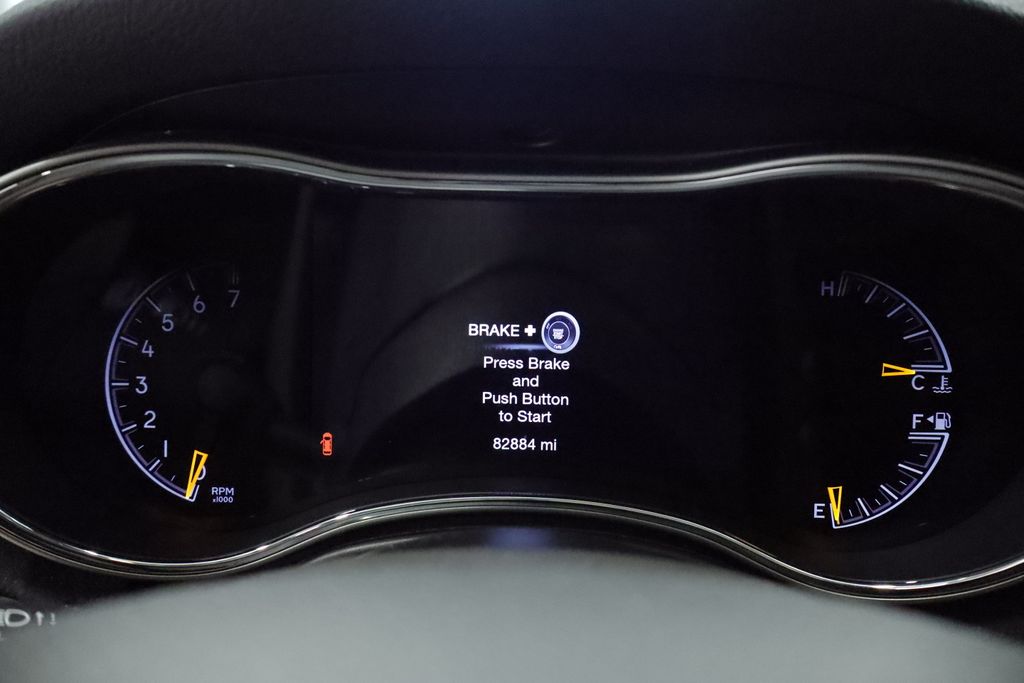 Thumbnail: 2020 Jeep Grand Cherokee - 14