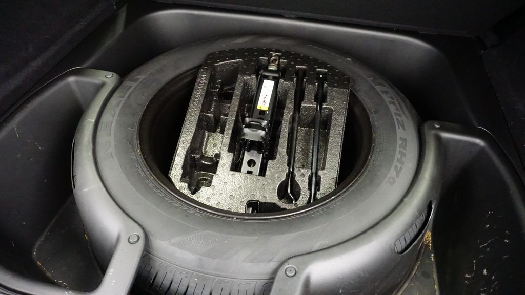 Thumbnail: 2019 Jeep Grand Cherokee - 13