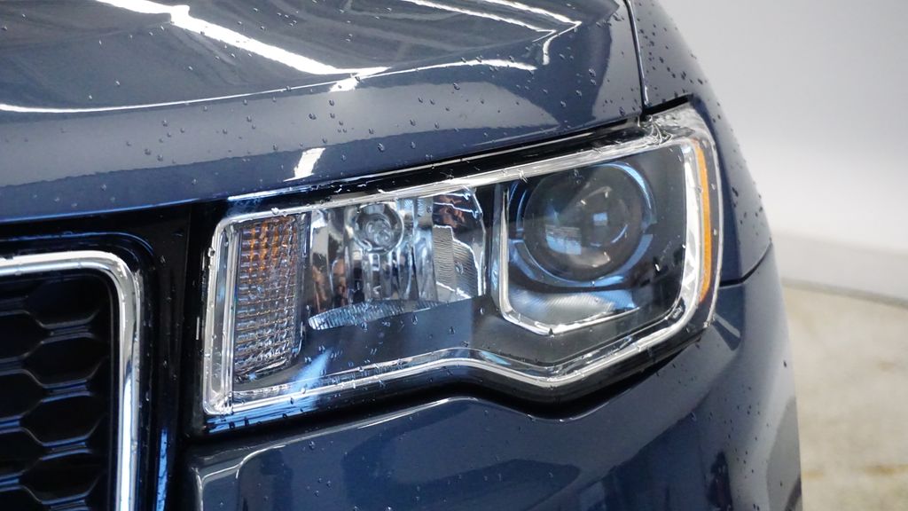 Thumbnail: 2019 Jeep Grand Cherokee - 22