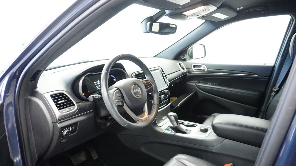 Thumbnail: 2019 Jeep Grand Cherokee - 11