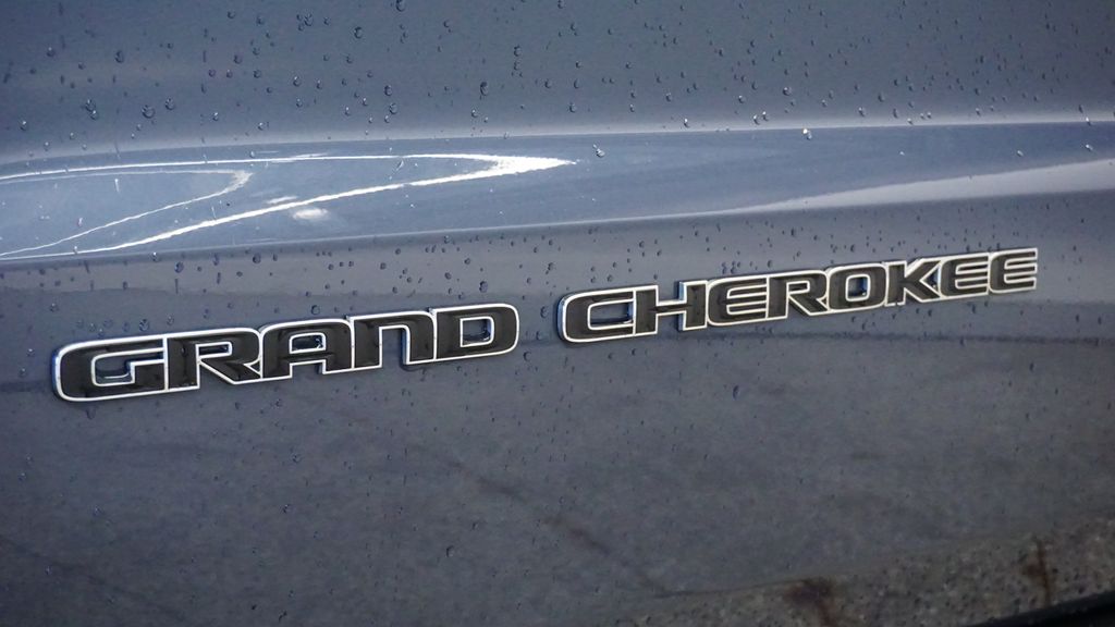 Thumbnail: 2019 Jeep Grand Cherokee - 6