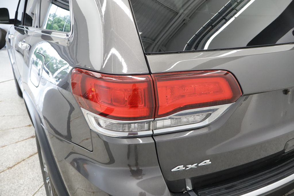 Thumbnail: 2020 Jeep Grand Cherokee - 26