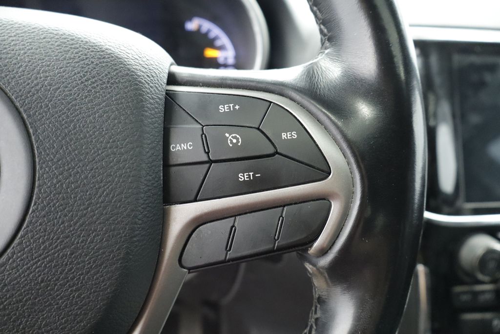 Thumbnail: 2020 Jeep Grand Cherokee - 33