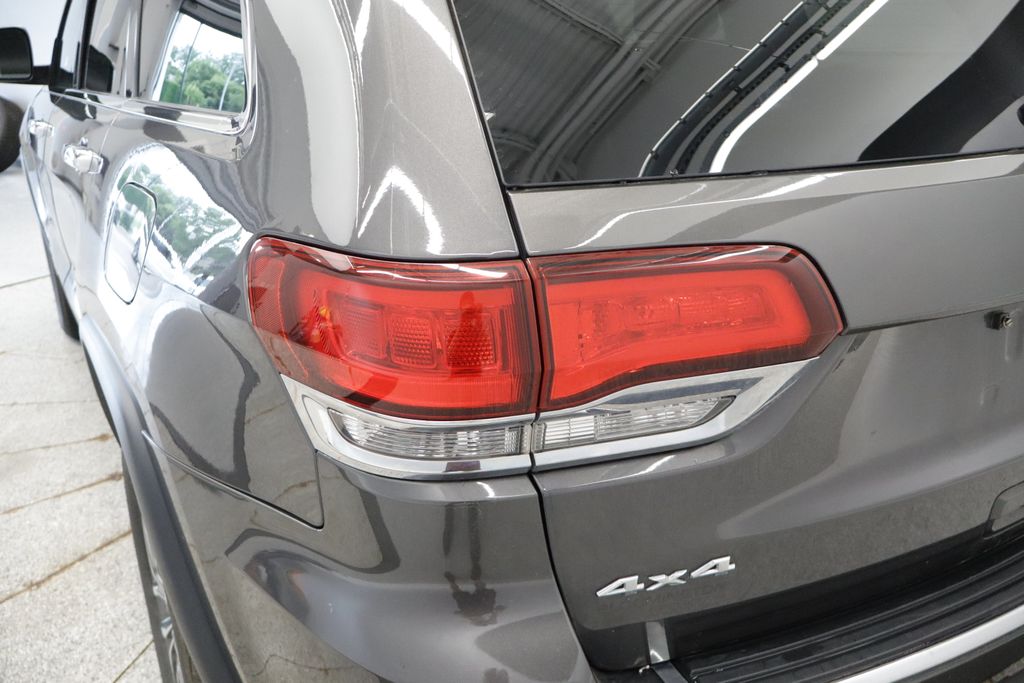 Thumbnail: 2020 Jeep Grand Cherokee - 26