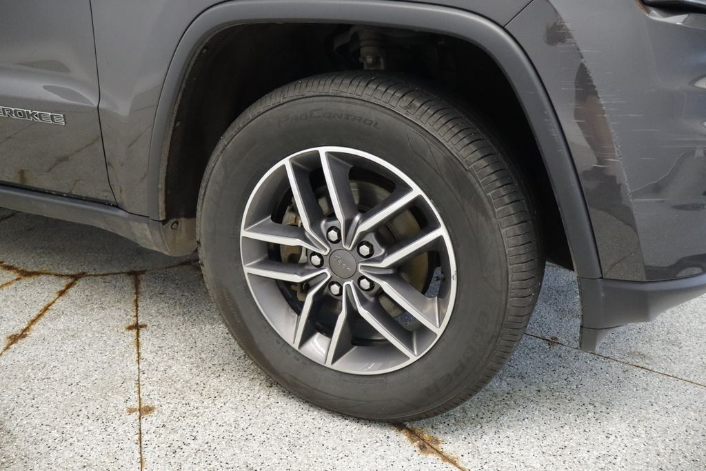 Thumbnail: 2020 Jeep Grand Cherokee - 7
