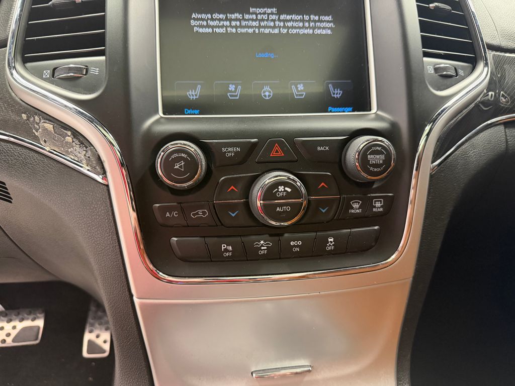 Thumbnail: 2015 Jeep Grand Cherokee - 26