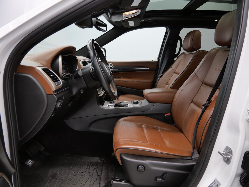 Thumbnail: 2017 Jeep Grand Cherokee - 10