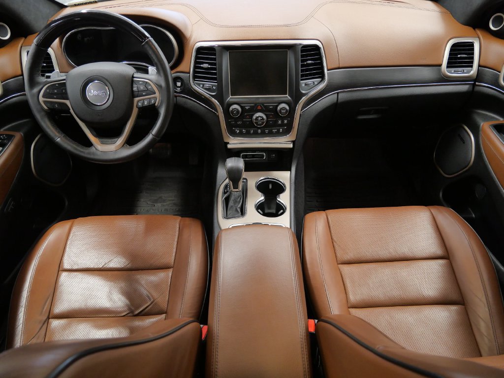 Thumbnail: 2017 Jeep Grand Cherokee - 9