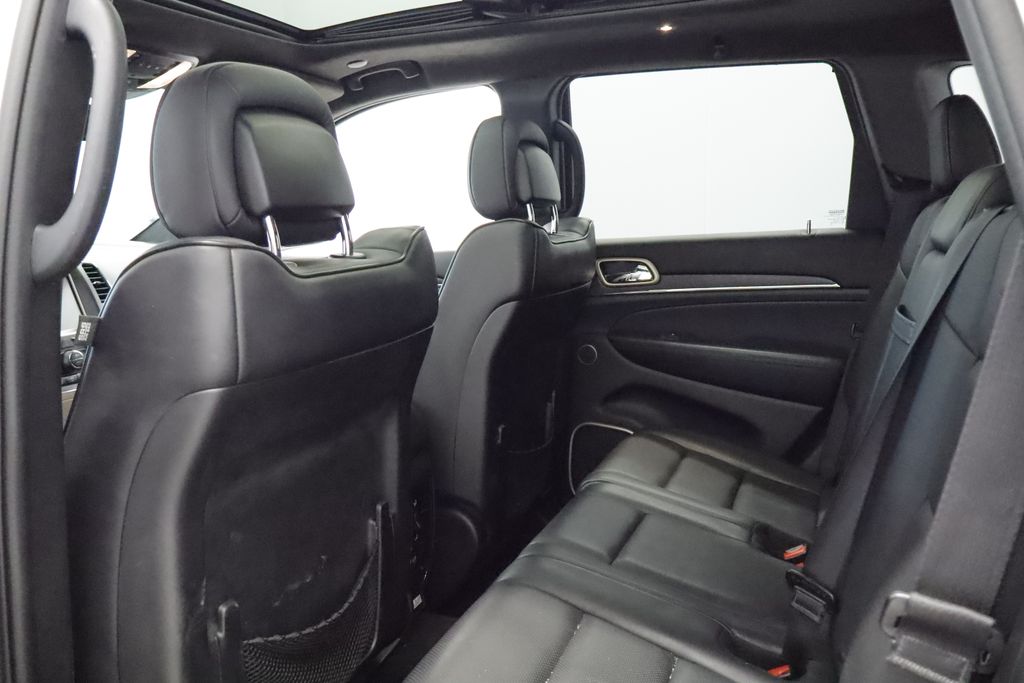 Thumbnail: 2016 Jeep Grand Cherokee - 8