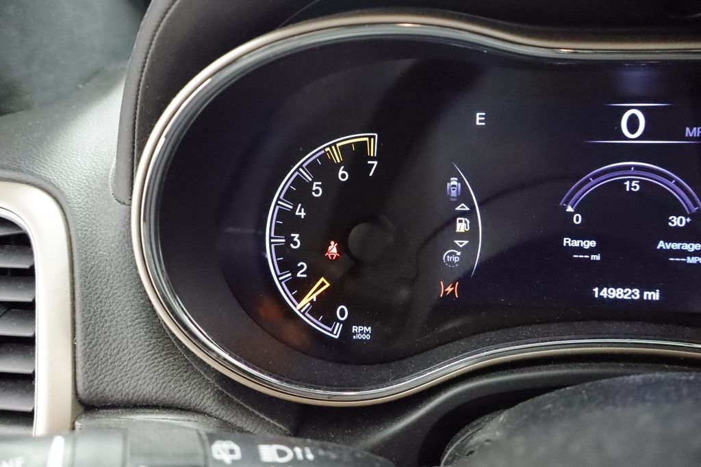 Thumbnail: 2016 Jeep Grand Cherokee - 13