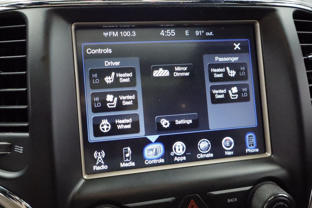 Thumbnail: 2016 Jeep Grand Cherokee - 26