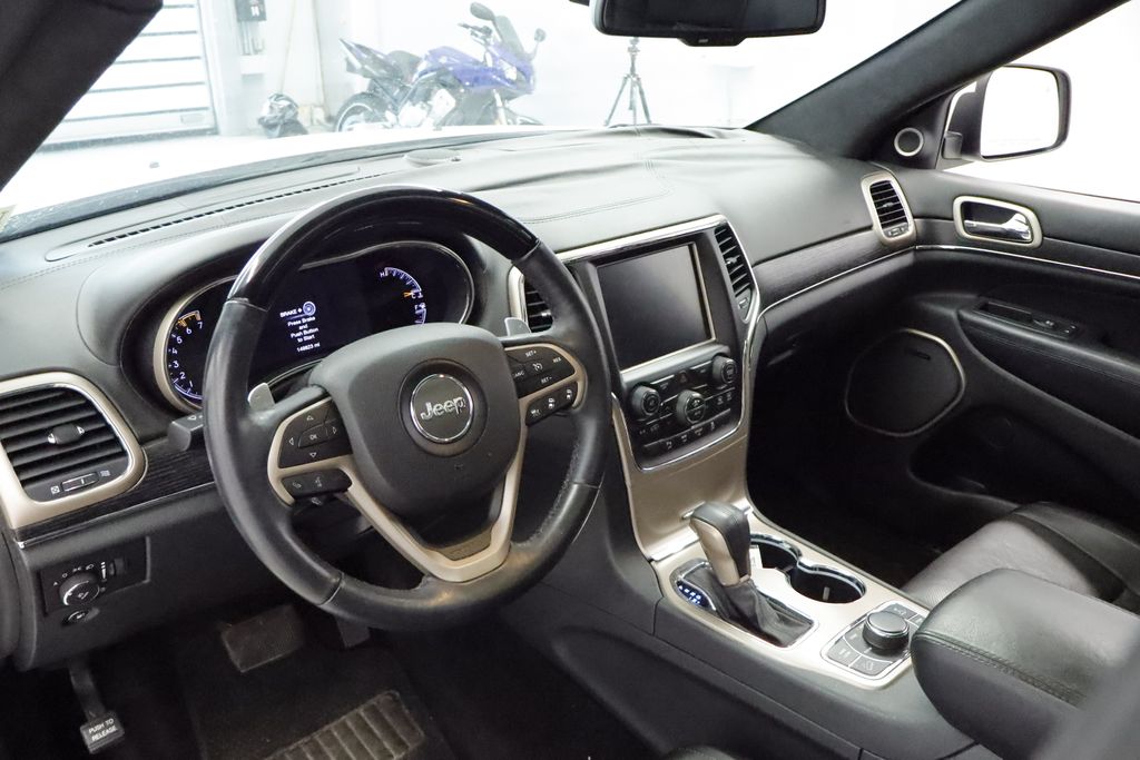Thumbnail: 2016 Jeep Grand Cherokee - 10