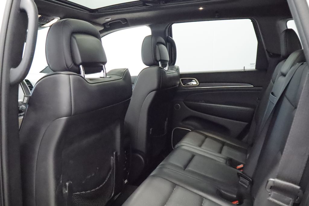 Thumbnail: 2016 Jeep Grand Cherokee - 8