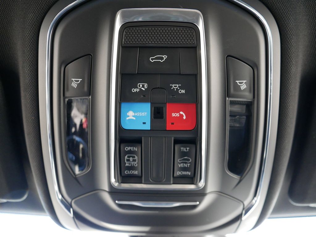 Thumbnail: 2024 Jeep Grand Cherokee - 47