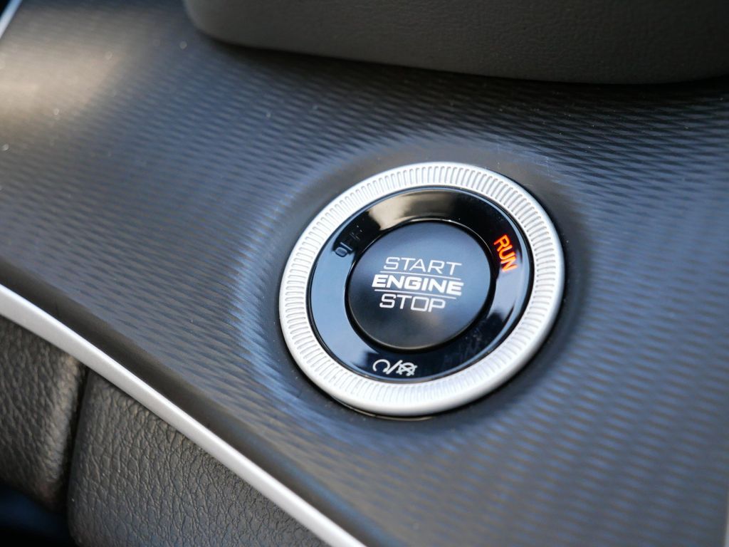 Thumbnail: 2024 Jeep Grand Cherokee - 48