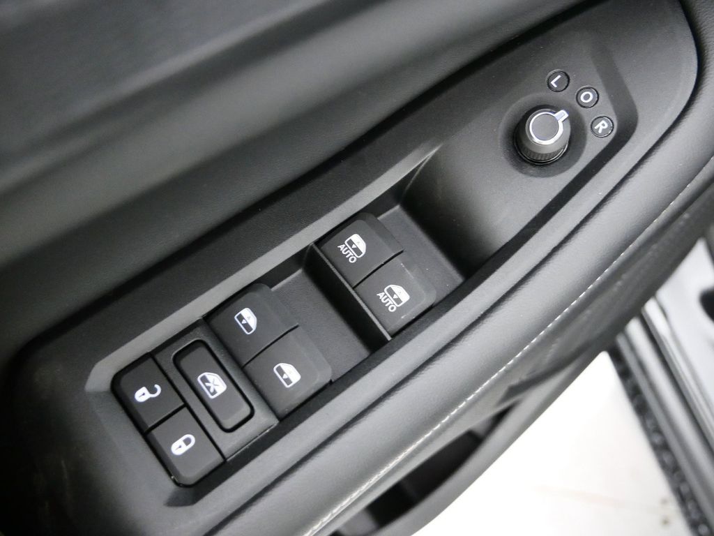 Thumbnail: 2024 Jeep Grand Cherokee - 34