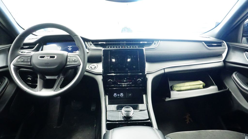 Thumbnail: 2023 Jeep Grand Cherokee - 2