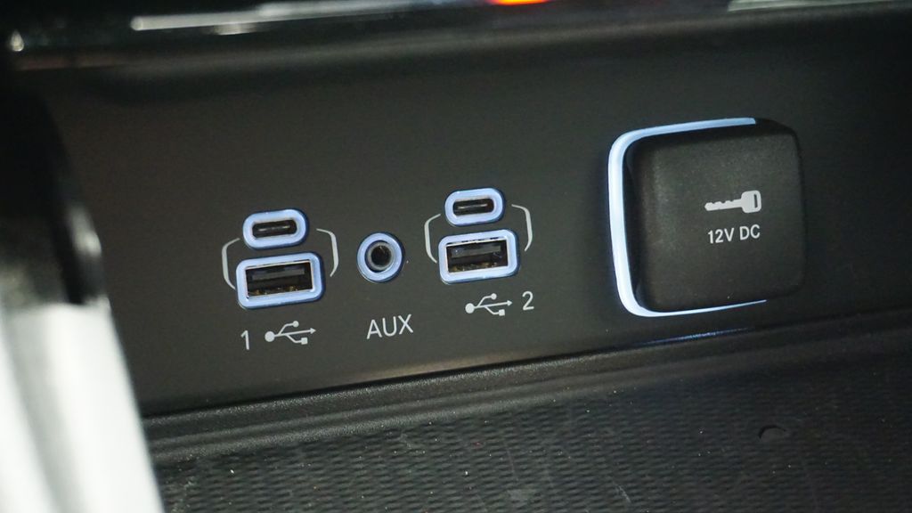 Thumbnail: 2023 Jeep Grand Cherokee - 29