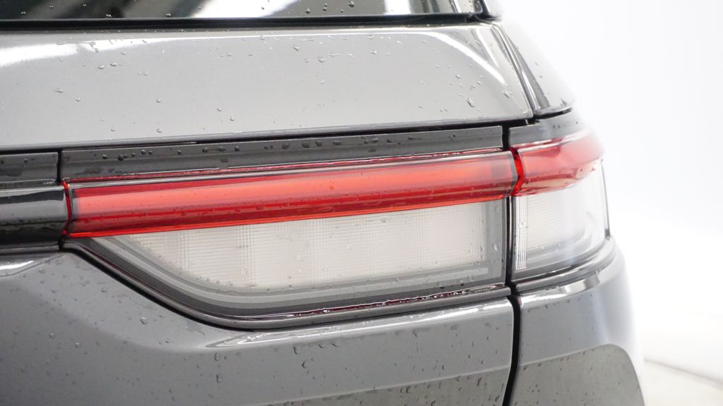 Thumbnail: 2023 Jeep Grand Cherokee - 21