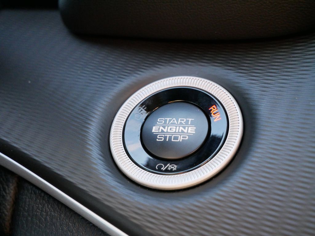 Thumbnail: 2025 Jeep Grand Cherokee - 49