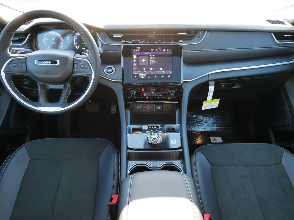 Thumbnail: 2025 Jeep Grand Cherokee - 2