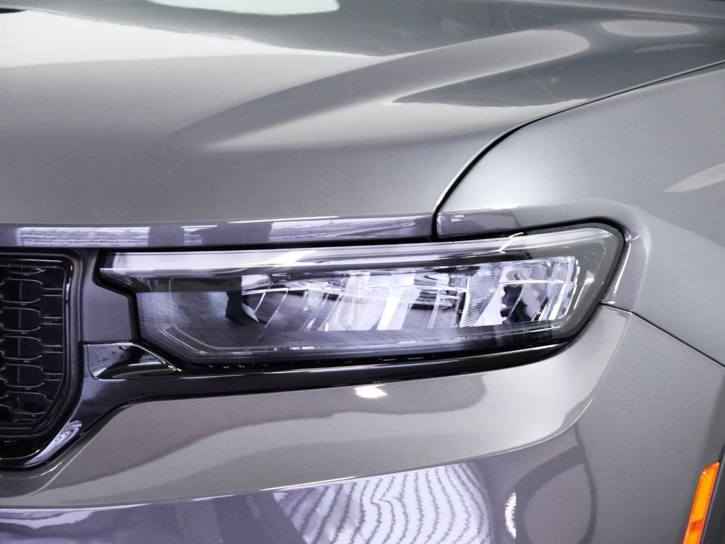 Thumbnail: 2024 Jeep Grand Cherokee - 23