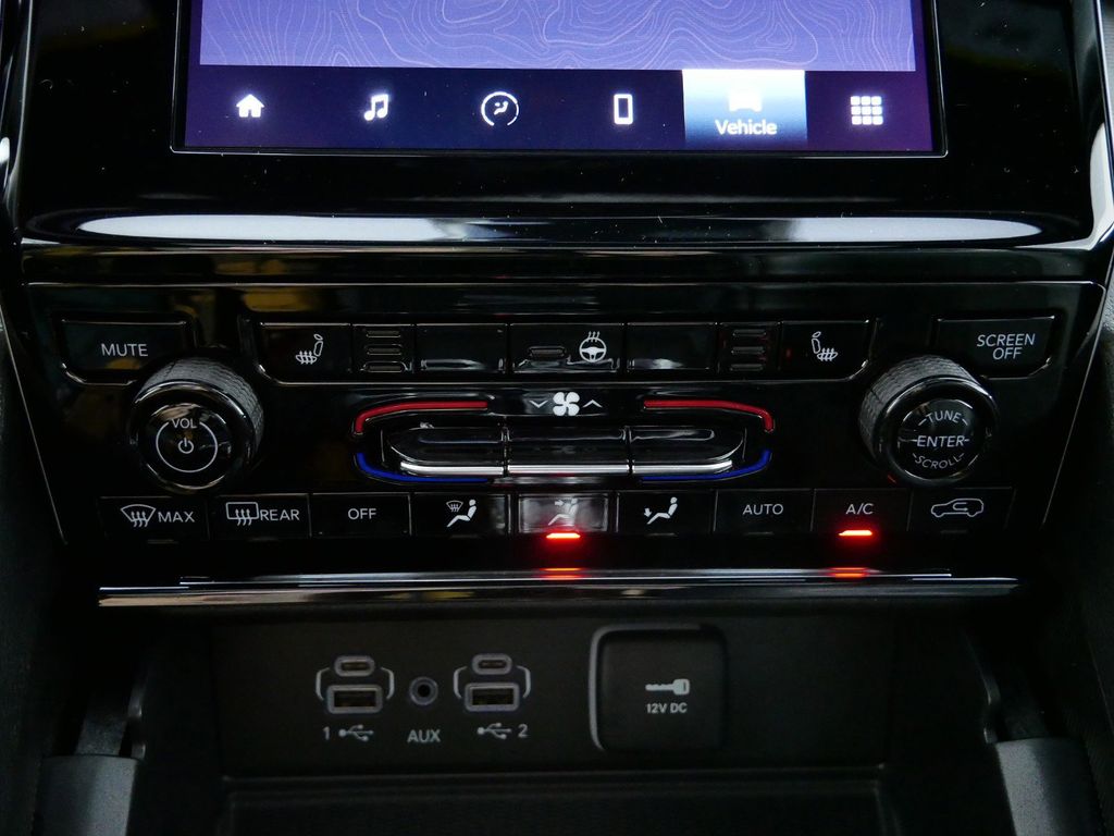 Thumbnail: 2024 Jeep Grand Cherokee - 45