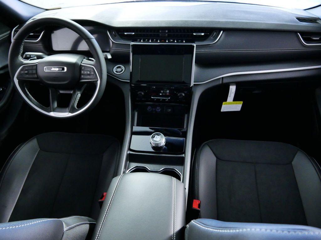 Thumbnail: 2024 Jeep Grand Cherokee - 2