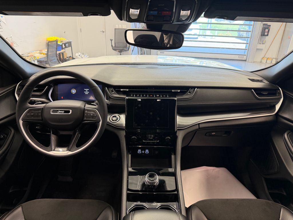 Thumbnail: 2023 Jeep Grand Cherokee - 2