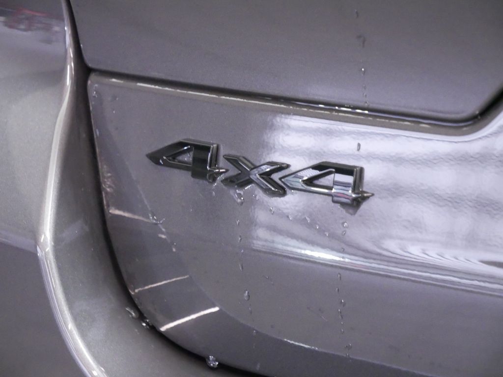 Thumbnail: 2024 Jeep Grand Cherokee - 21